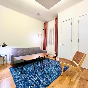 Bed & Breakfast Nicestay